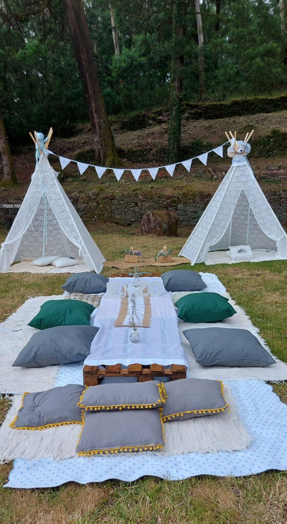 Fiesta picnic en el campo con Tipis, El Bautizo de Enzo