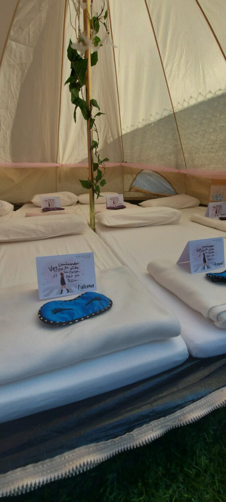 Zona de acampada en casa, Fiesta de pijamas en Vigo para Indira en su 13 Cumpleaños